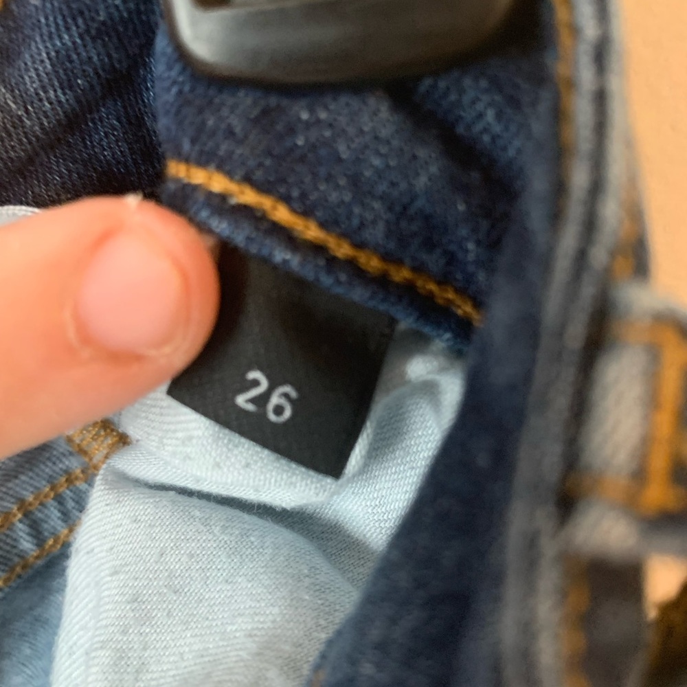 MID RISE JEANS - Picture 3 of 3